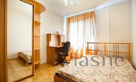 Rent 2-bedroom apartment in Almaty. Address: Panfilov Zhibek