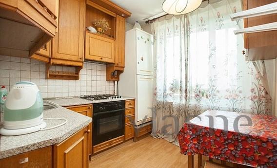 One-bedroom apartment, Almaty - apartment by the day