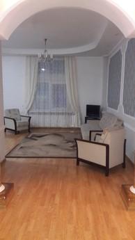 2 комнатная в самом сердце столицы, Астана - квартира посуточно