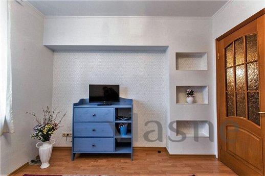 3-room apartment, Dostyk 117B, Almaty - apartment by the day