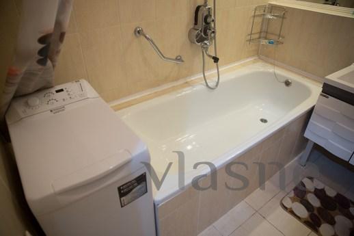 2 bedroom, Rozybakiev 289/1 (77), Almaty - apartment by the day
