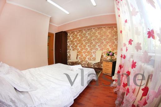 3 комнатная квартира в аренду Самал-1, Алматы - квартира посуточно