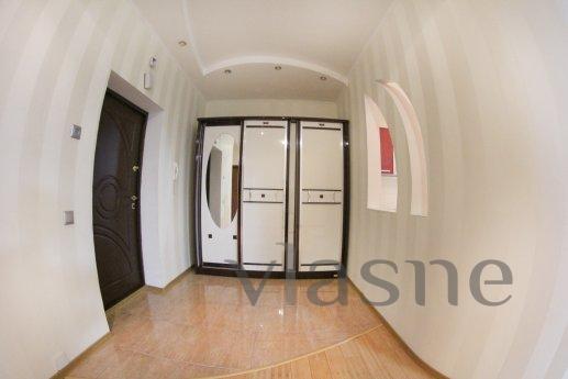 3-bedroom apartment, Almaty - apartment by the day