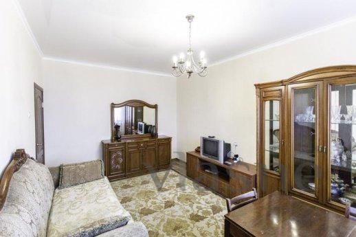 2-bedroom apartment, Almaty - apartment by the day