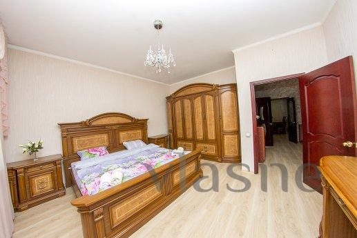 Light, comfortable, clean, Астана - апартамент за нощувки

