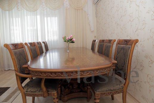 Light, comfortable, clean, Астана - апартамент за нощувки
