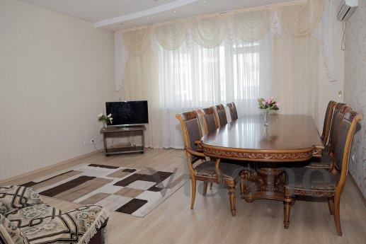 For 3-bedroom apartment in the heart of the Left Bank of Ast
