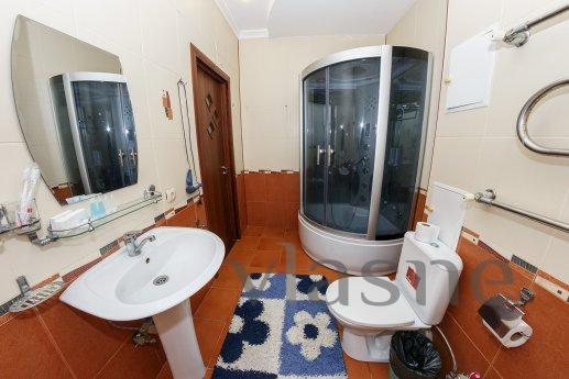 Luxury apartment in a luxury LCD Nursaya, Астана - апартамент за нощувки
