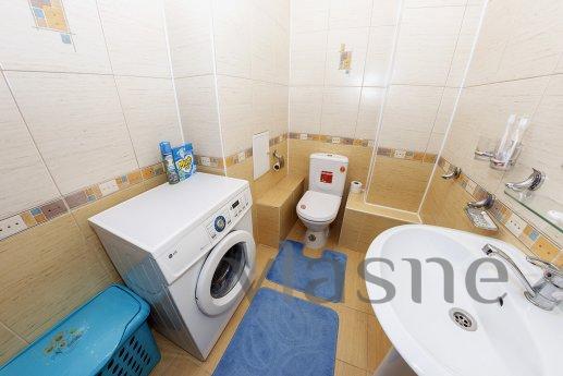 Luxury apartment in a luxury LCD Nursaya, Астана - апартамент за нощувки
