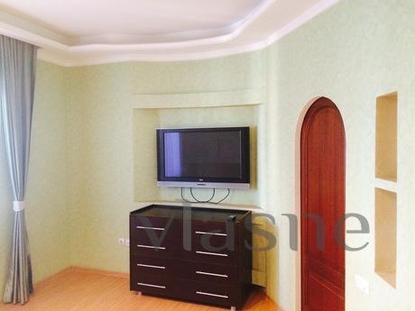 2 bedroom apartment with jacuzzi, Astana - apartment by the day