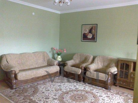 Однокомнатная квартира 60 м2 в центре старого города в новом