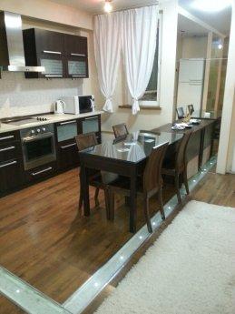 Apartment in Almaty. 2 bedroom, Almaty - apartment by the day