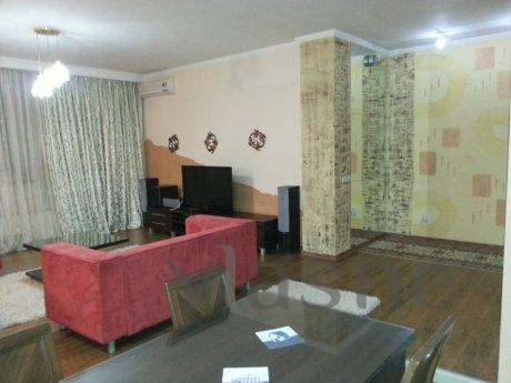 Apartment in Almaty. 2 bedroom, Almaty - apartment by the day