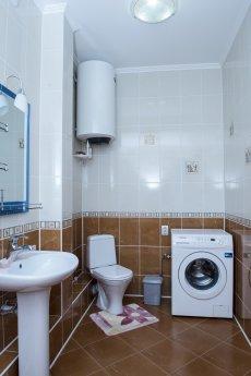 2-bedroom apartment, Almaty - apartment by the day