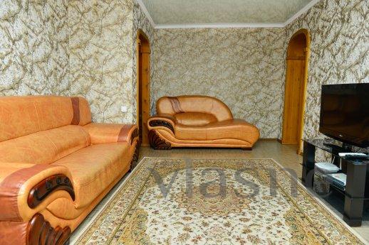 Excellent treshka, 65 m2 4  4 center, in the heart of Almaty