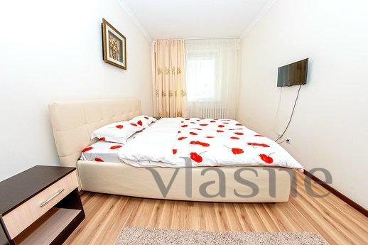 Luxury 3 bedroom overlooking LCD Nursaya, Астана - апартамент за нощувки
