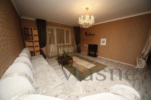 Luxurious apartment near the Dostyk Plaz, Almaty - apartment by the day