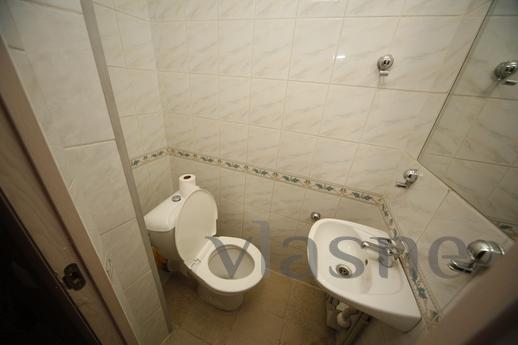Luxurious apartment near the Dostyk Plaz, Almaty - apartment by the day
