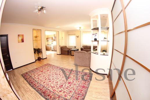 3-bedroom luxury apartment in MegaAlmaty, Almaty - apartment by the day