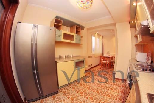 Lovely apartment in the heart of Almaty, Almaty - apartment by the day