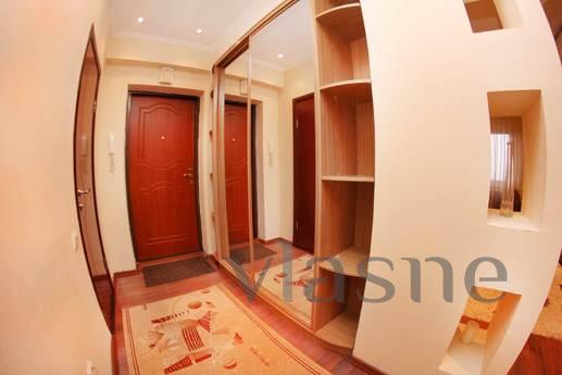 Lovely apartment in the heart of Almaty, Almaty - apartment by the day