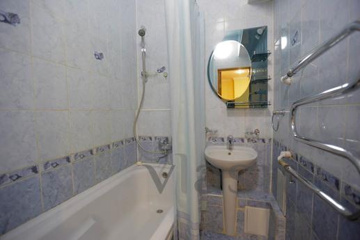 Lovely apartment in the heart of Almaty, Алмати - апартамент за нощувки
