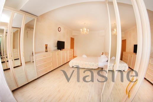 Bright apartment in the heart of Almaty, Алмати - апартамент за нощувки
