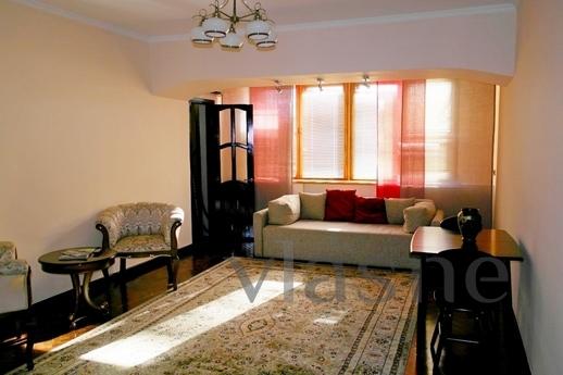 Lovely apartment in Dostyk, Алмати - апартамент за нощувки
