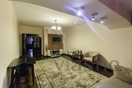 Lovely apartment in Dostyk, Алмати - апартамент за нощувки
