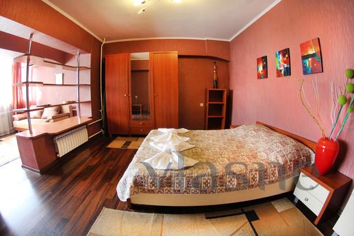 Cozy apartment in Dostyk, Almaty - apartment by the day