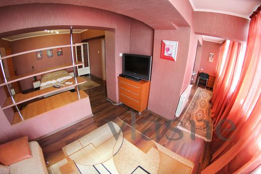 Cozy apartment in Dostyk, Almaty - apartment by the day