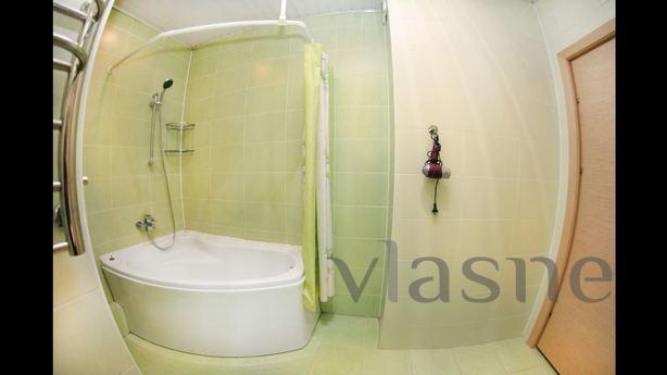 Spacious 3 bedroom LUX apartment, Almaty - apartment by the day