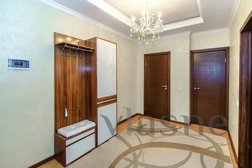 Large two-bedroom apartment, Astana - apartment by the day