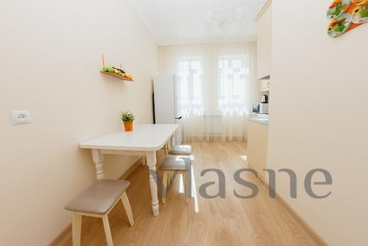 New and spacious 2-bedroom apartment, Astana - apartment by the day