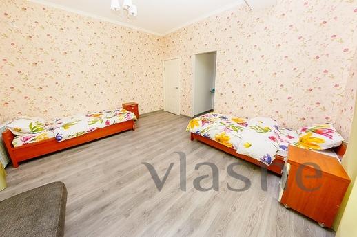 Ample 3 bedroom apartment, Астана - апартамент за нощувки
