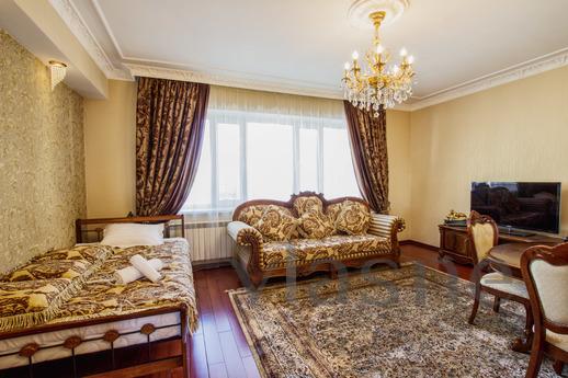 Beautiful apartment in the heart, Астана - апартамент за нощувки
