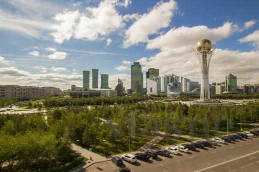 Beautiful apartment in the heart, Астана - апартамент за нощувки
