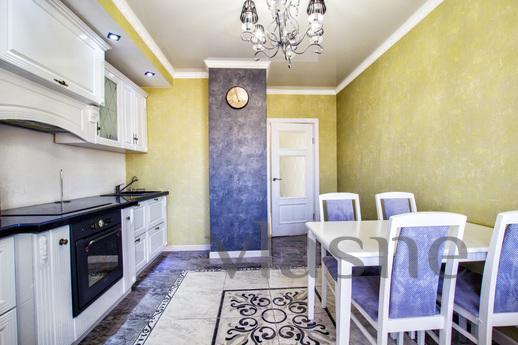 Excellent 3 bedroom apartment, Астана - апартамент за нощувки
