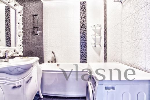 Excellent 3 bedroom apartment, Астана - апартамент за нощувки
