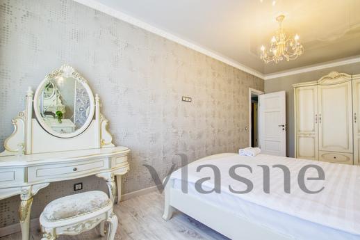 Excellent 3 bedroom apartment, Astana - apartment by the day