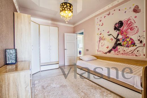 Excellent 3 bedroom apartment, Астана - апартамент за нощувки
