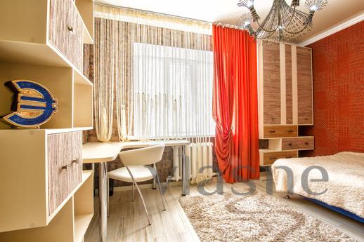 Interesting 3 rooms. In Astana (Expo), Astana - apartment by the day