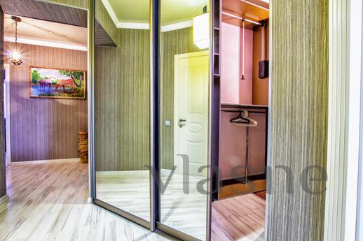 Interesting 3 rooms. In Astana (Expo), Астана - апартамент за нощувки
