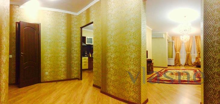 2 room flat LCD MANHATTEN, Алмати - апартамент за нощувки
