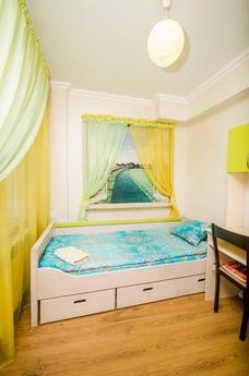 Rent 3 room  apartment, Almaty - apartment by the day
