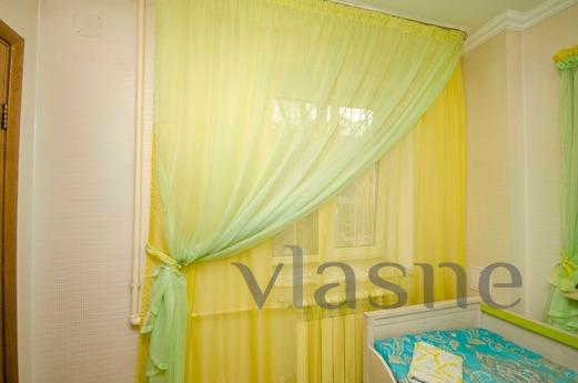 Rent 3 room  apartment, Almaty - apartment by the day