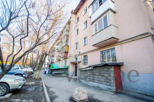 Rent 3 room  apartment, Almaty - apartment by the day