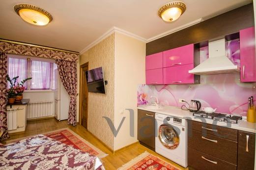 Rent 3 room  apartment, Almaty - apartment by the day