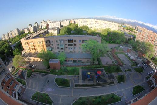 2 bedroom studio in a good area, Алмати - апартамент за нощувки
