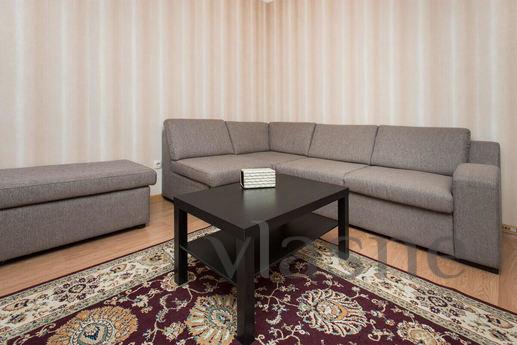Comfortable apartment in a developed are, Алмати - апартамент за нощувки
